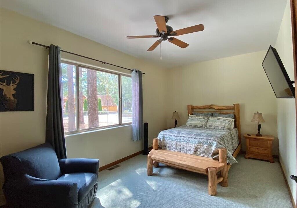 Photo of Bedroom in Big Bear Lake
