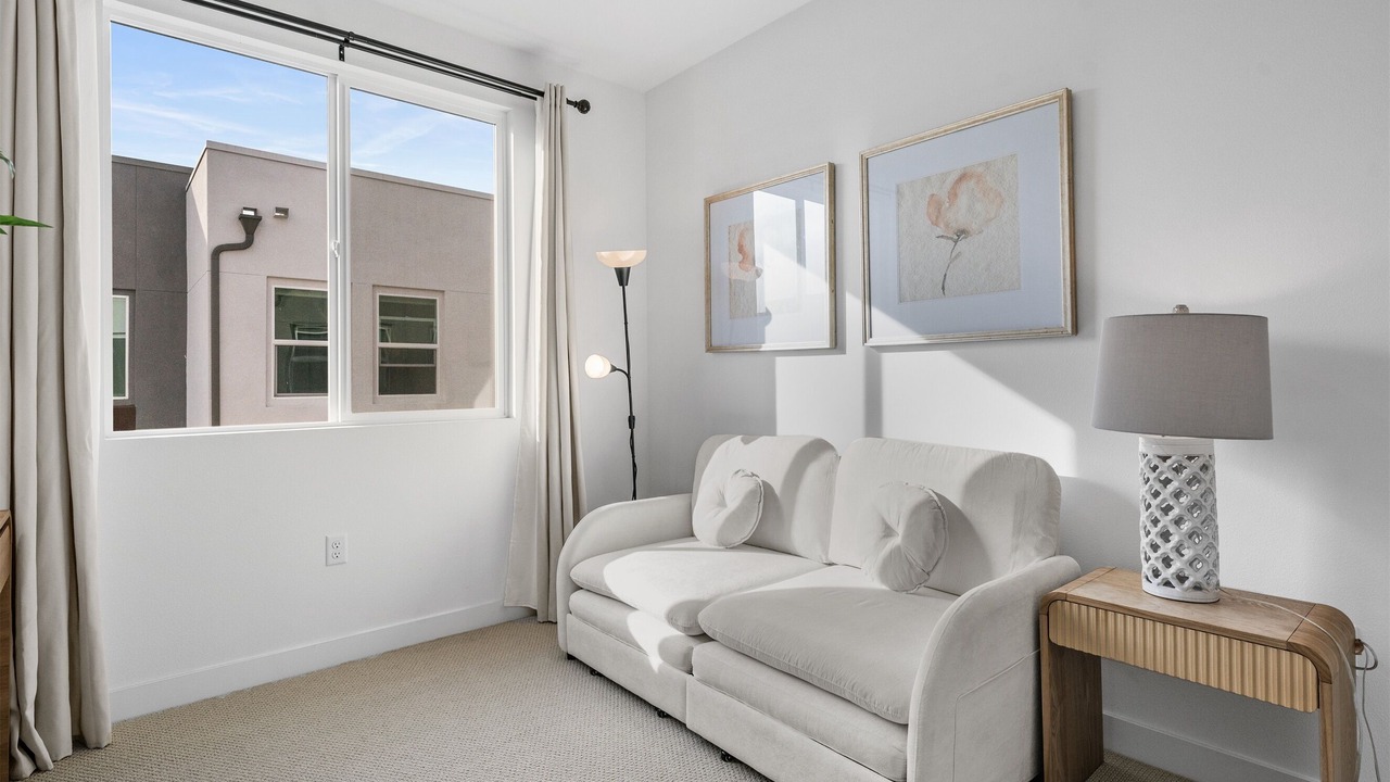 Photo of Livingroom in Tustin