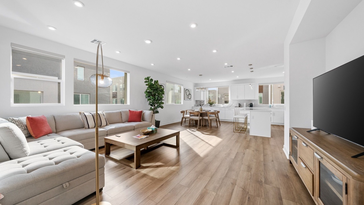 Photo of Livingroom in Tustin