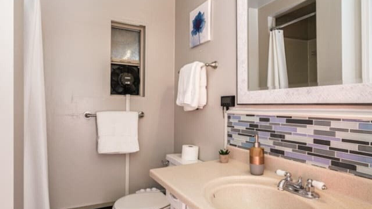 Photo of Bathroom in Veterans Park