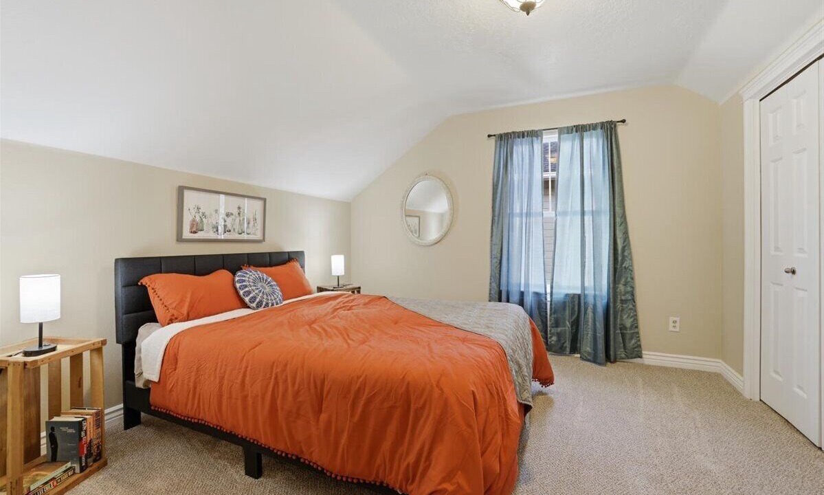 Photo of Bedroom in Sunset
