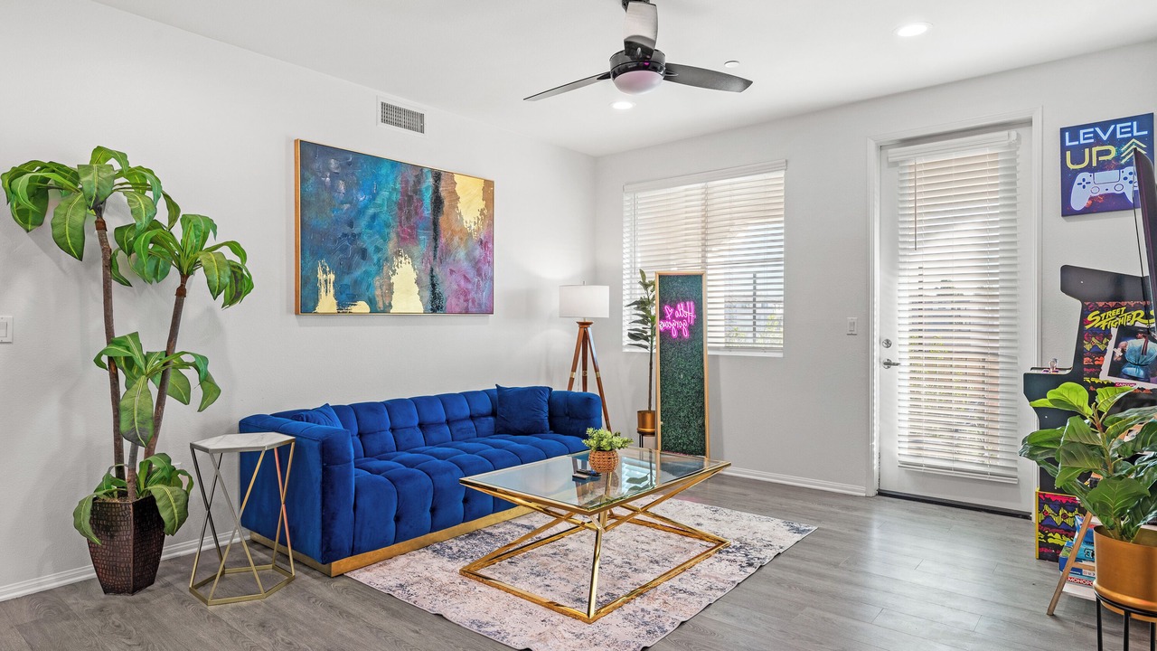 Photo of Livingroom in Anaheim Hills