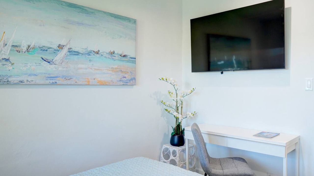 Photo of Bedroom in La Crescenta-Montrose