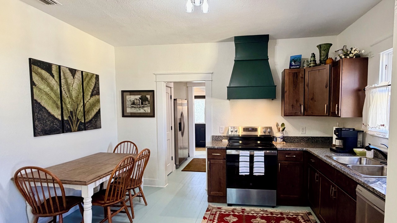 Photo of Kitchen in Marianna