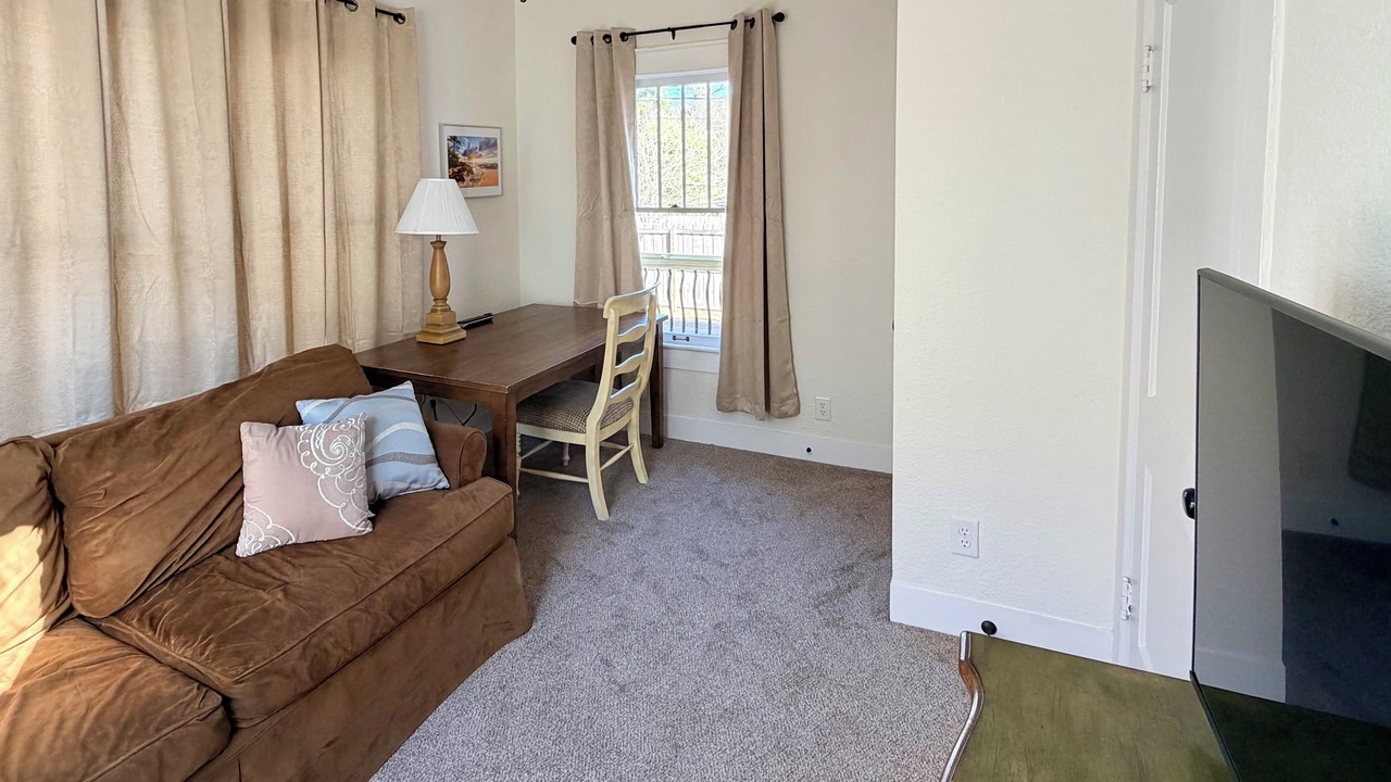 Photo of Livingroom in Marianna