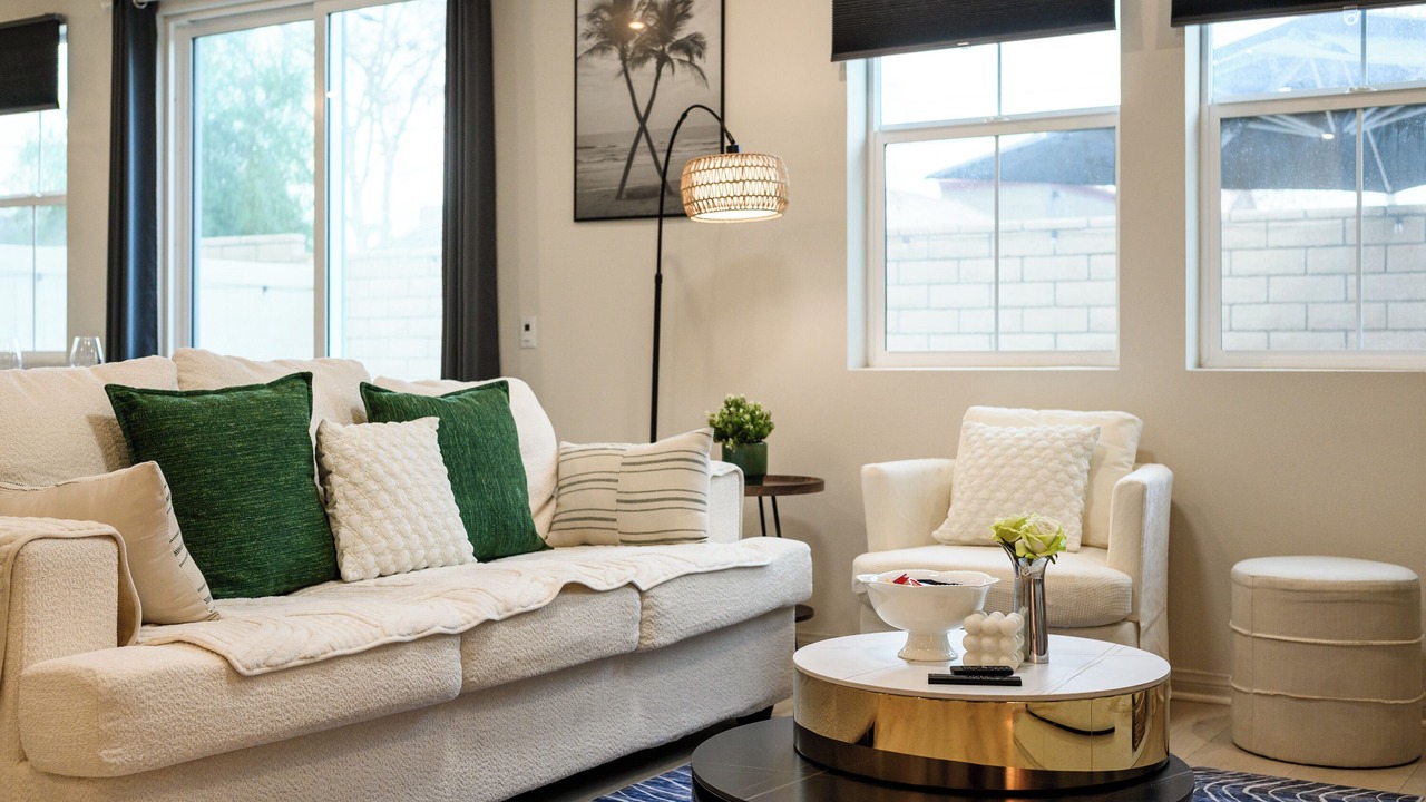 Photo of Livingroom in Westmont