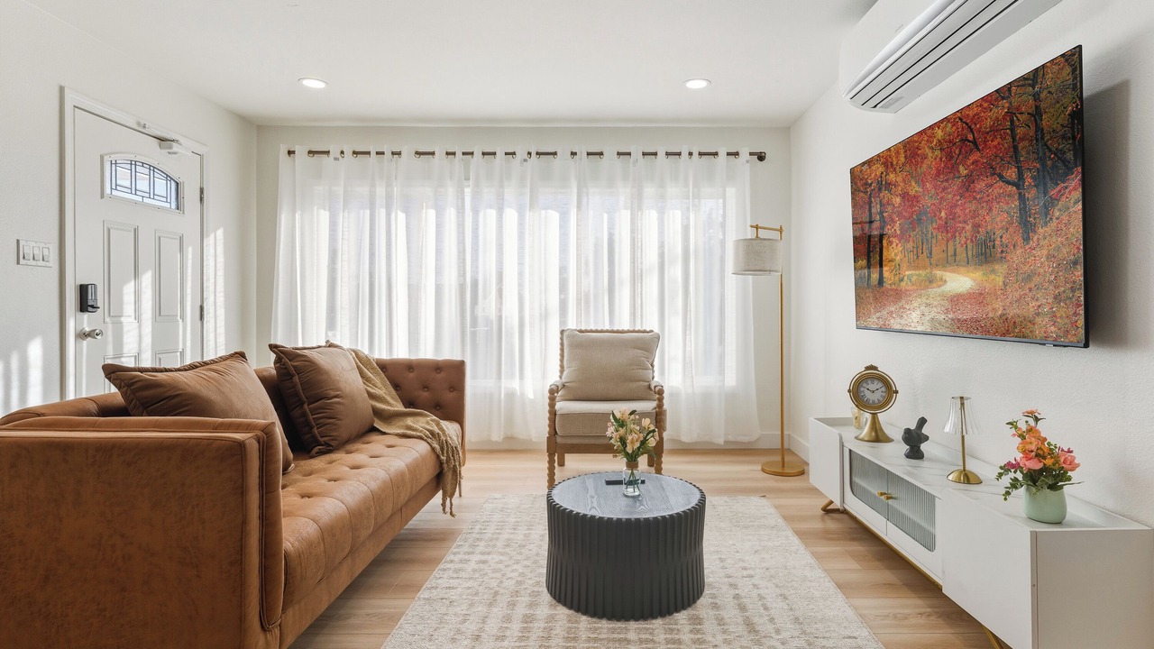 Photo of Livingroom in Montclair
