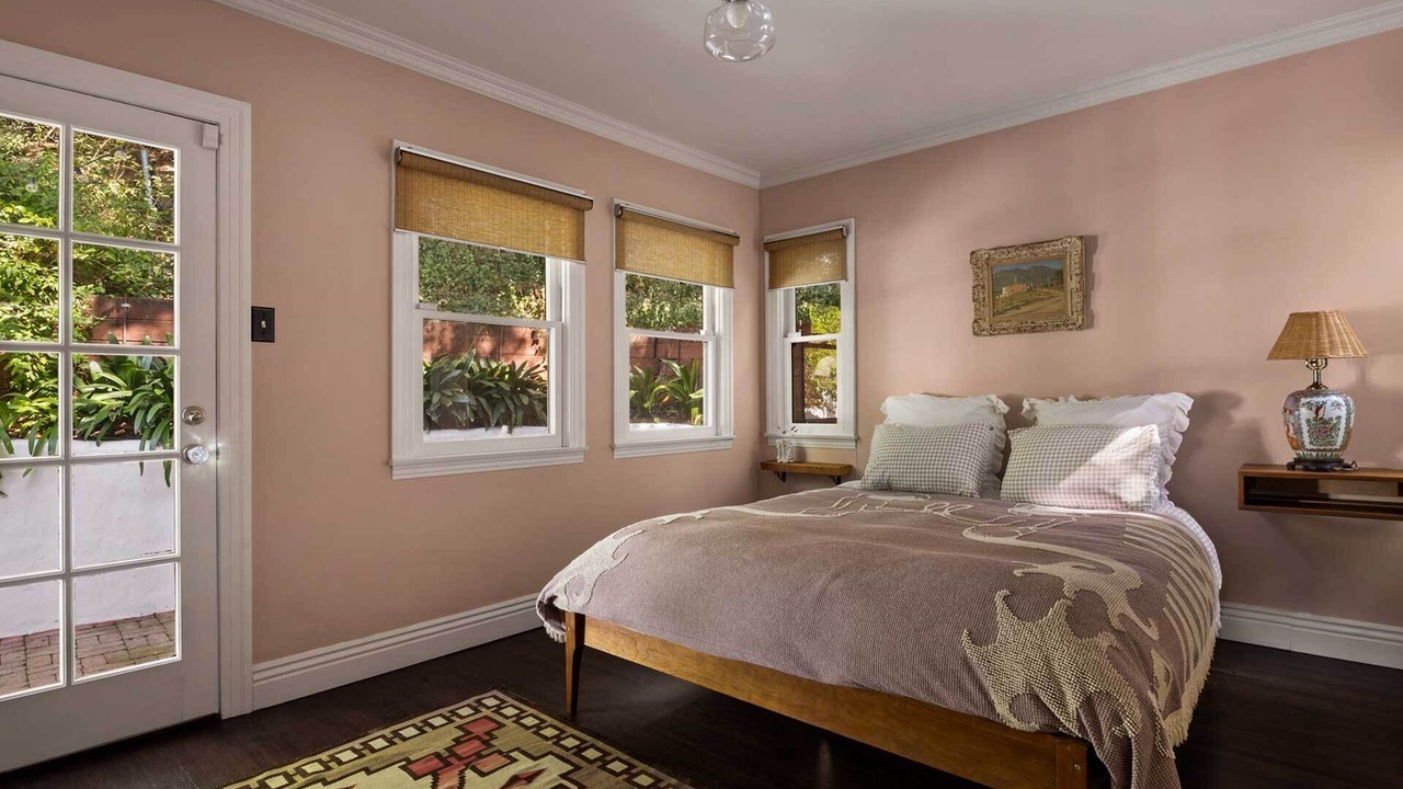 Photo of Bedroom in Beachwood Canyon
