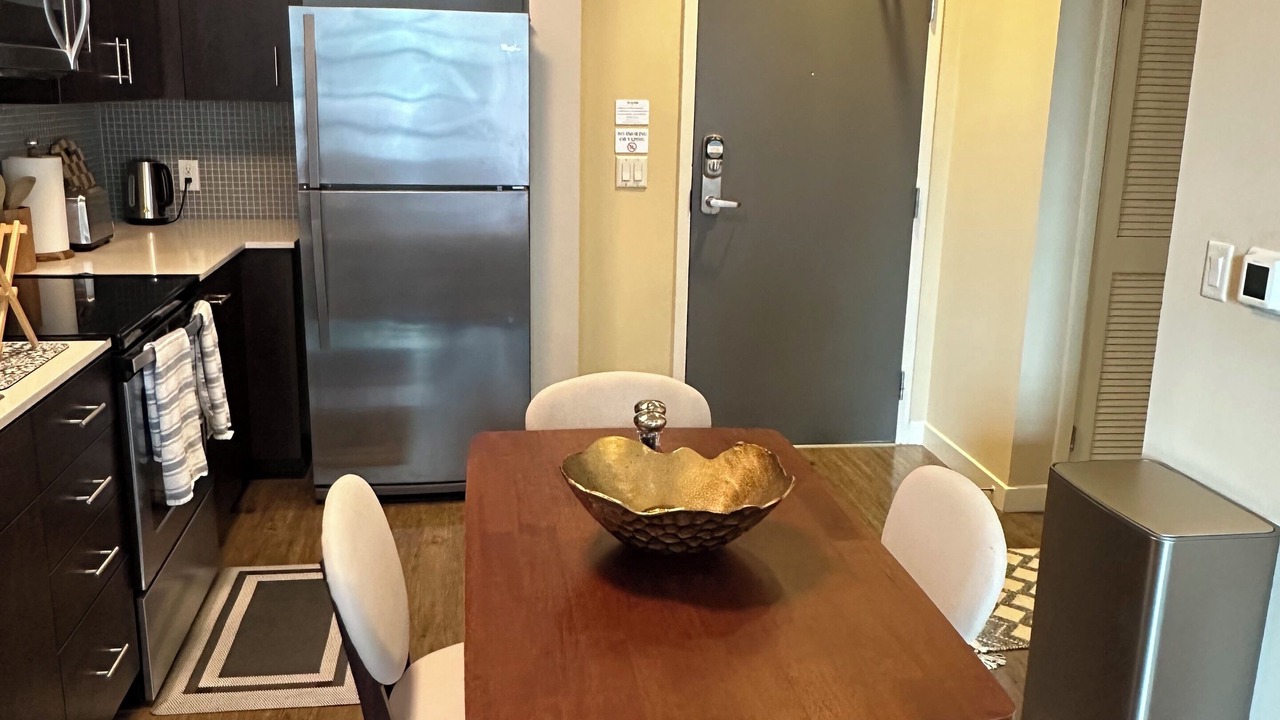 Photo of Kitchen in Mid-Wilshire
