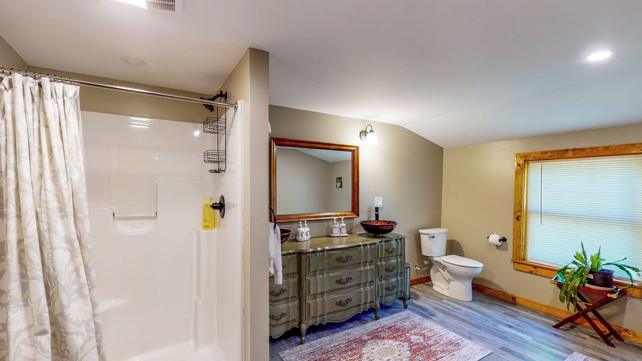 Photo of Bathroom in Roxbury