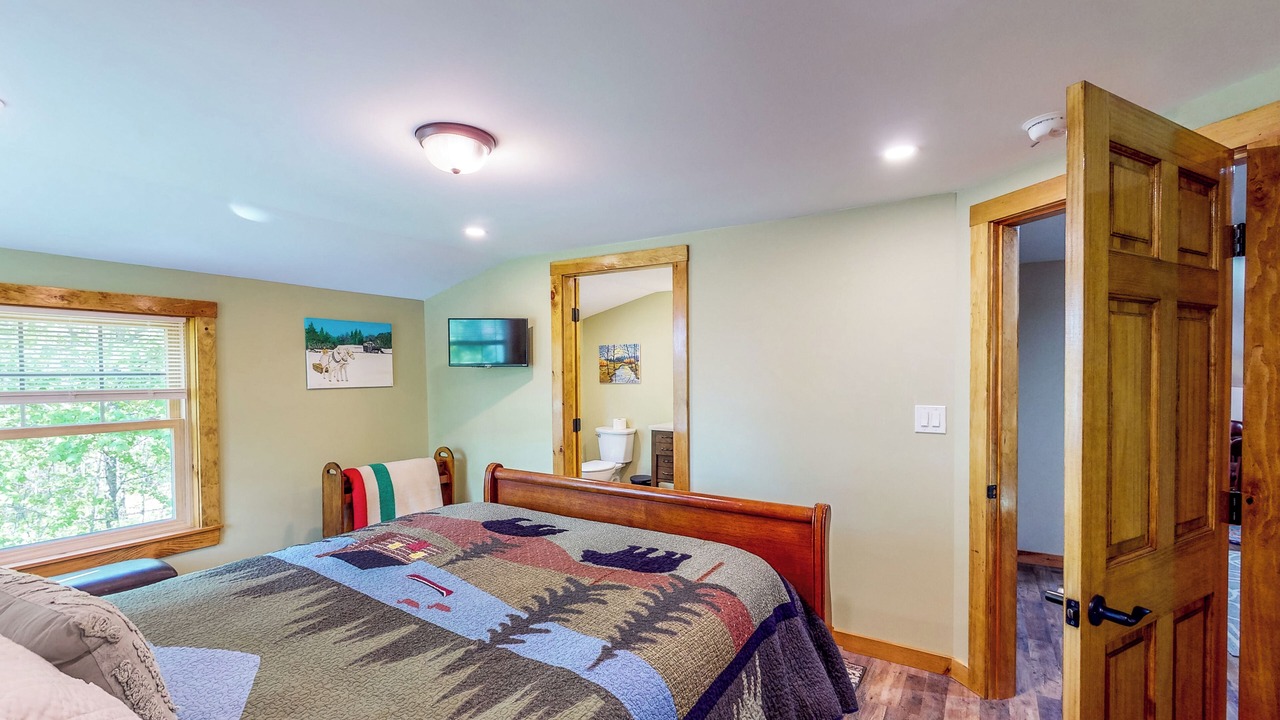 Photo of Bedroom in Roxbury
