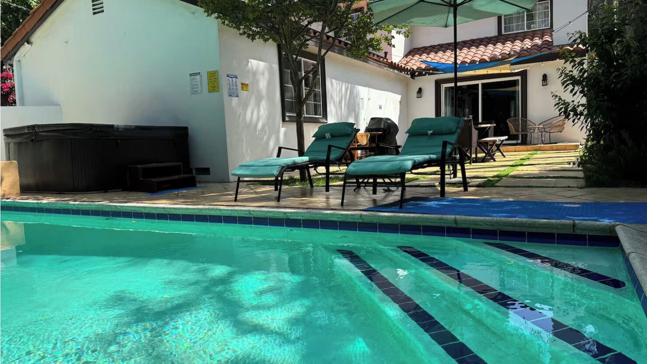 Photo of Outdoor in Woodland Hills