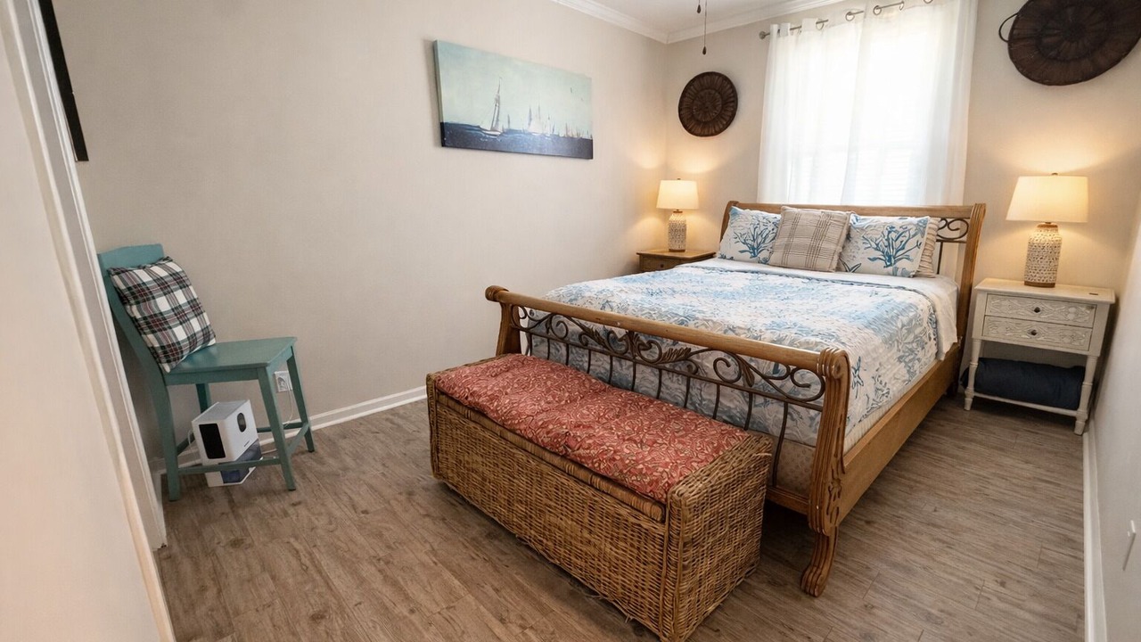Photo of Bedroom in Pensacola Beach