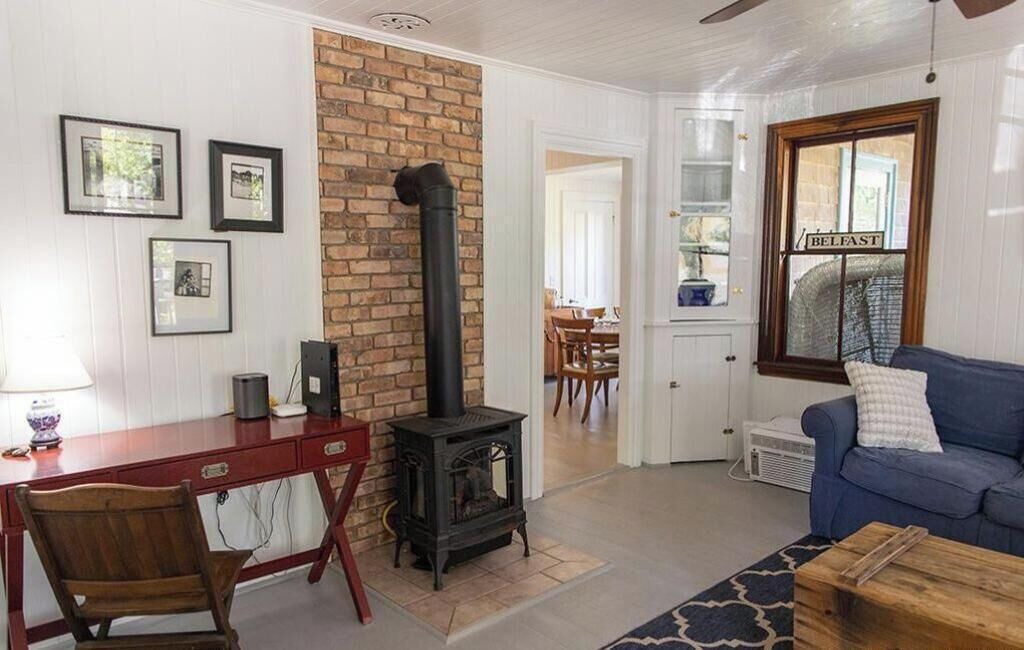 Photo of Livingroom in Bayside