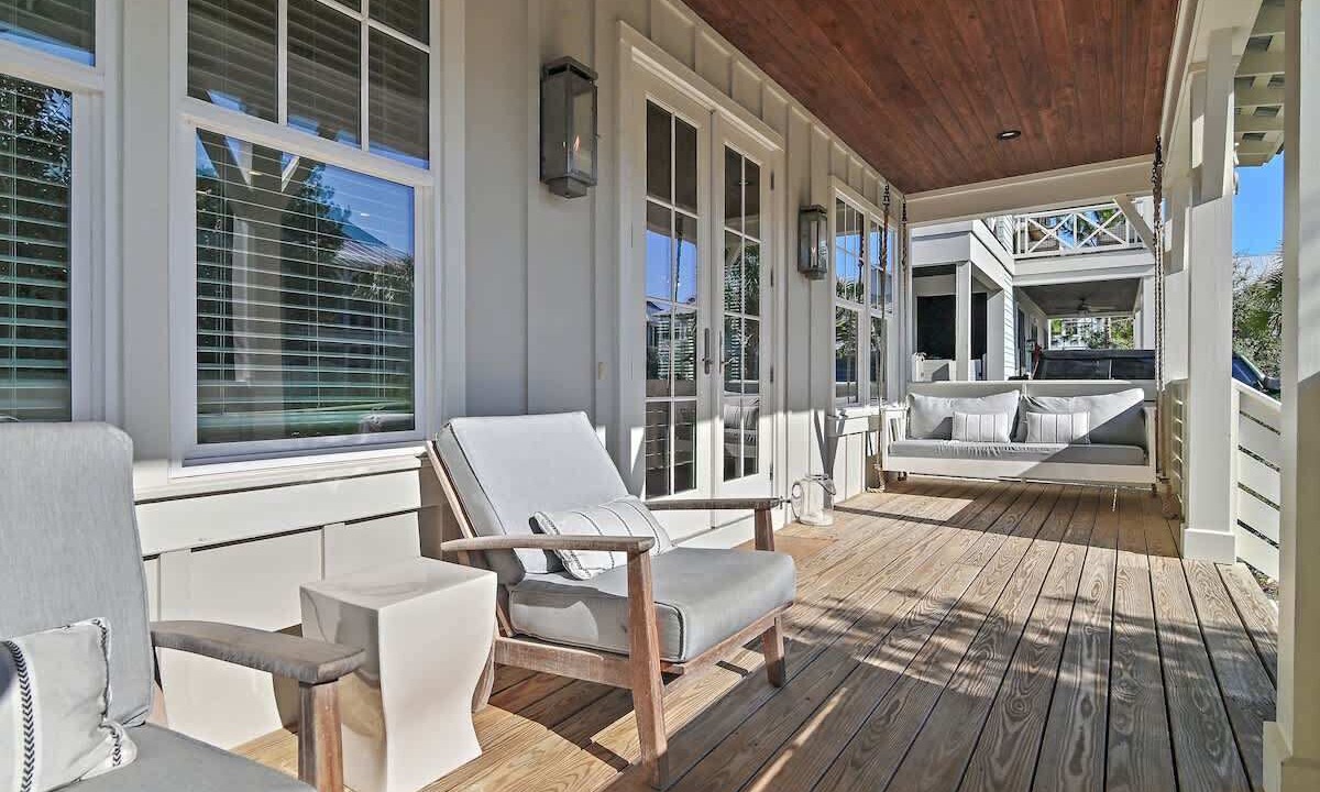 Photo of Patio Balcony in Lakeside at Blue Mountain Beach