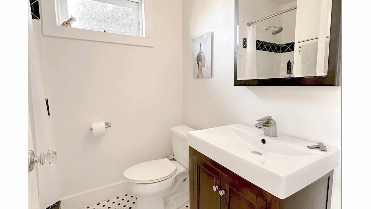 Photo of Bathroom in Eagle Rock