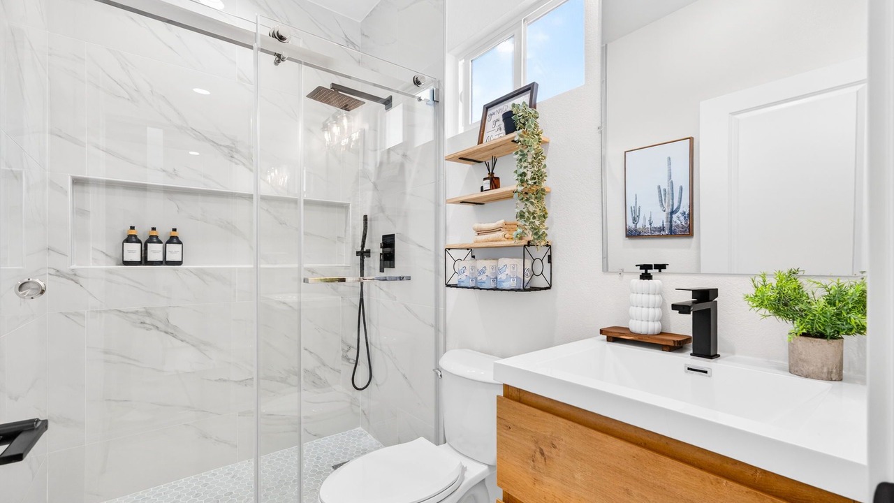 Photo of Bathroom in Midway City