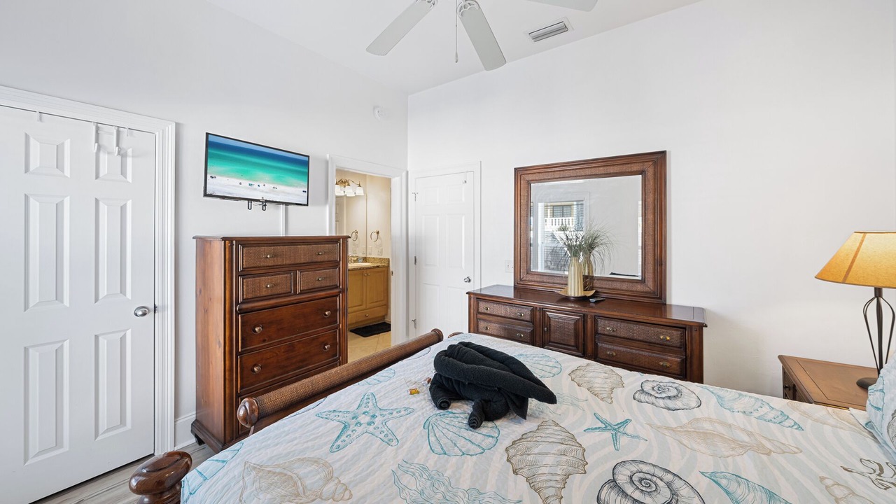 Photo of Bedroom in Gulf Lagoon Beach