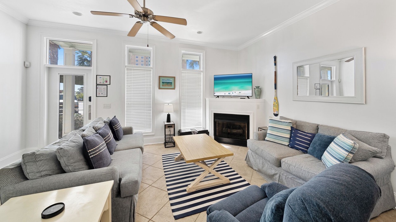 Photo of Livingroom in Gulf Lagoon Beach