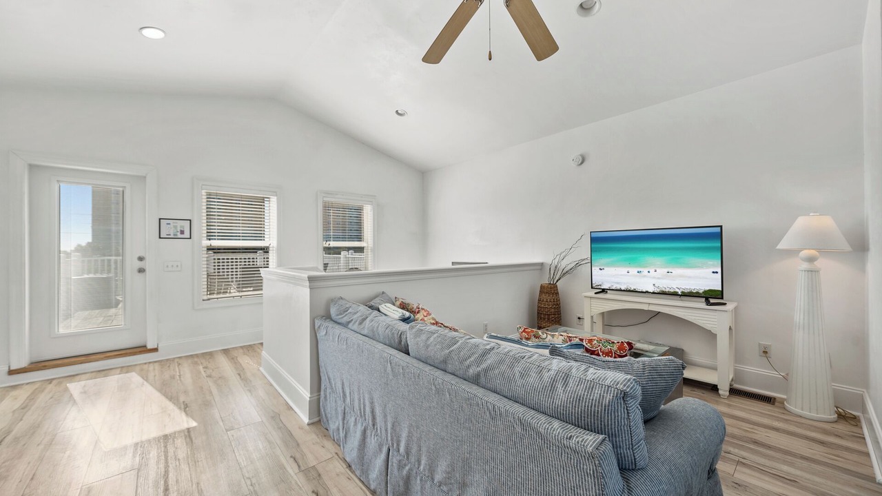 Photo of Livingroom in Gulf Lagoon Beach