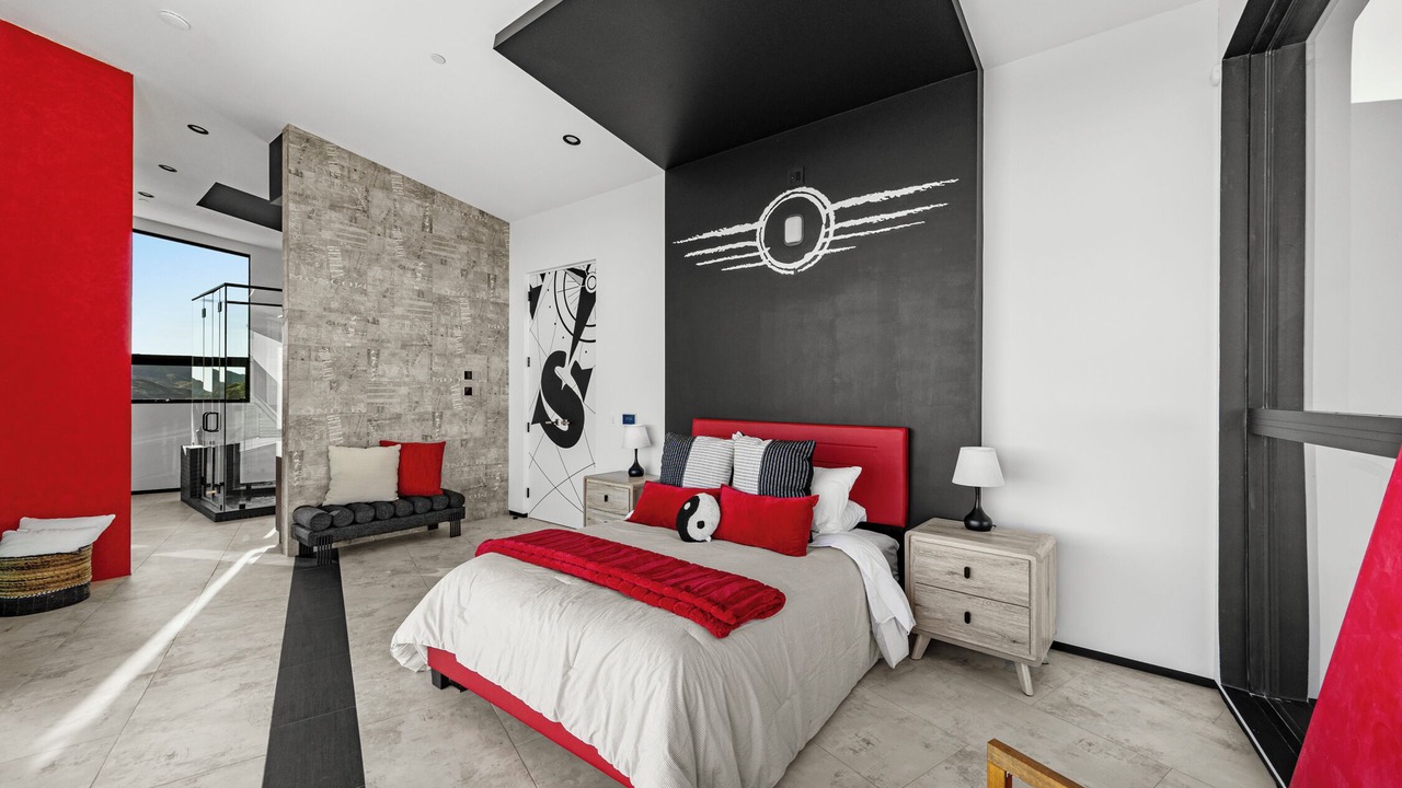 Photo of Bedroom in Malibu