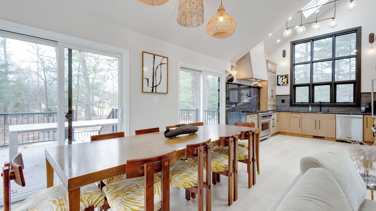 Photo of Livingroom in Northwest Harbor