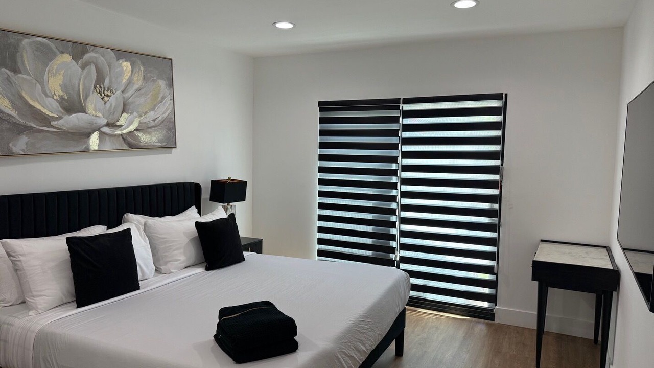 Photo of Bedroom in Valley Village