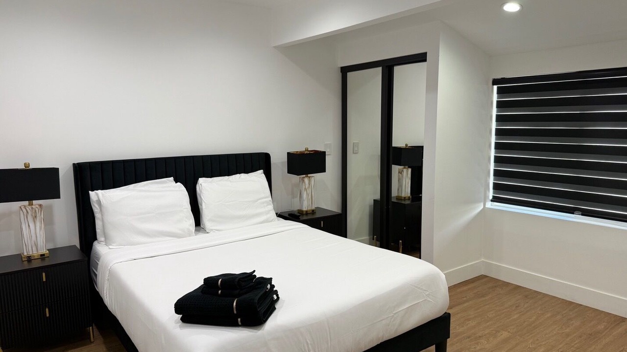 Photo of Bedroom in Valley Village