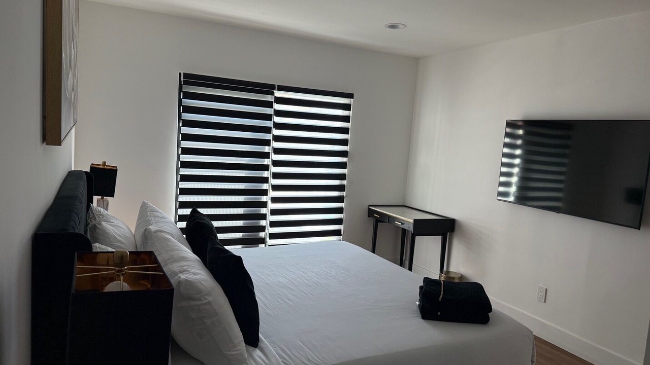 Photo of Bedroom in Valley Village