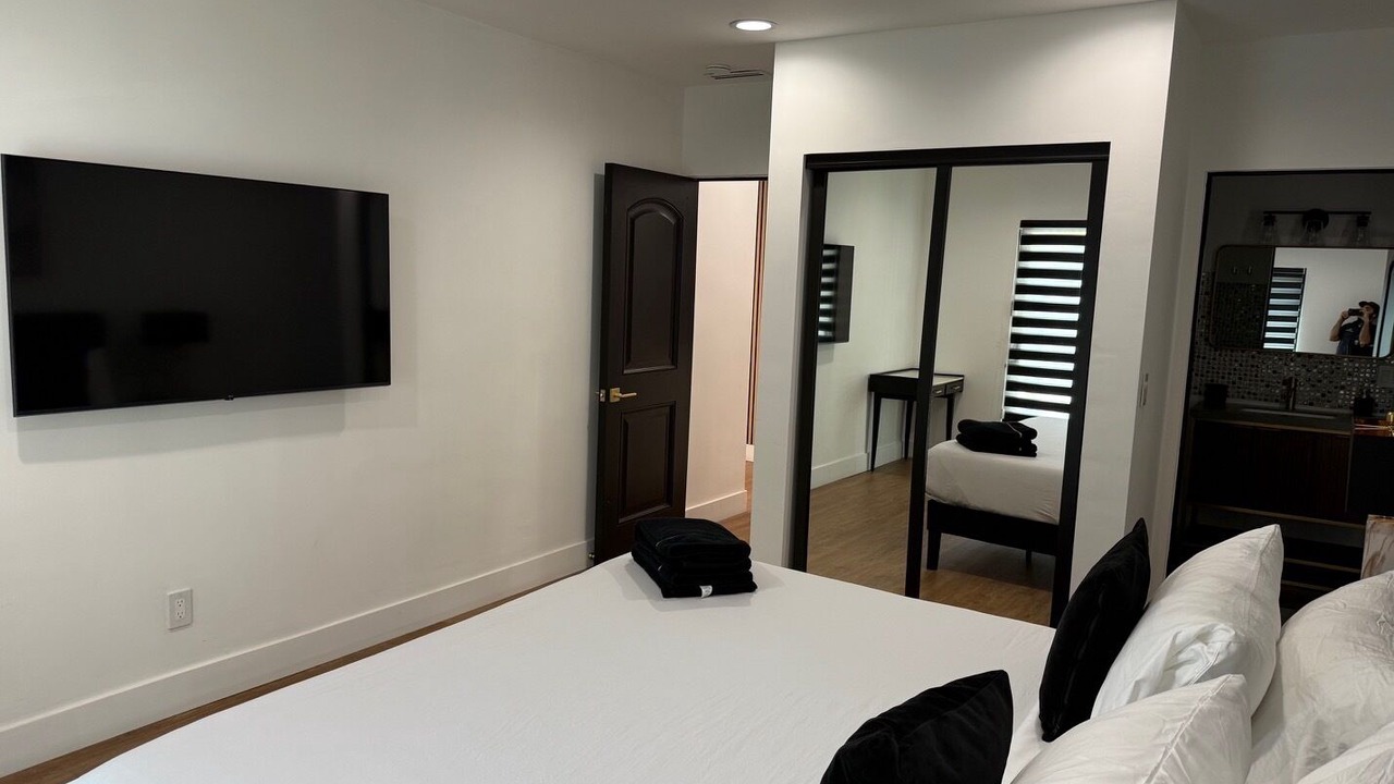 Photo of Bedroom in Valley Village