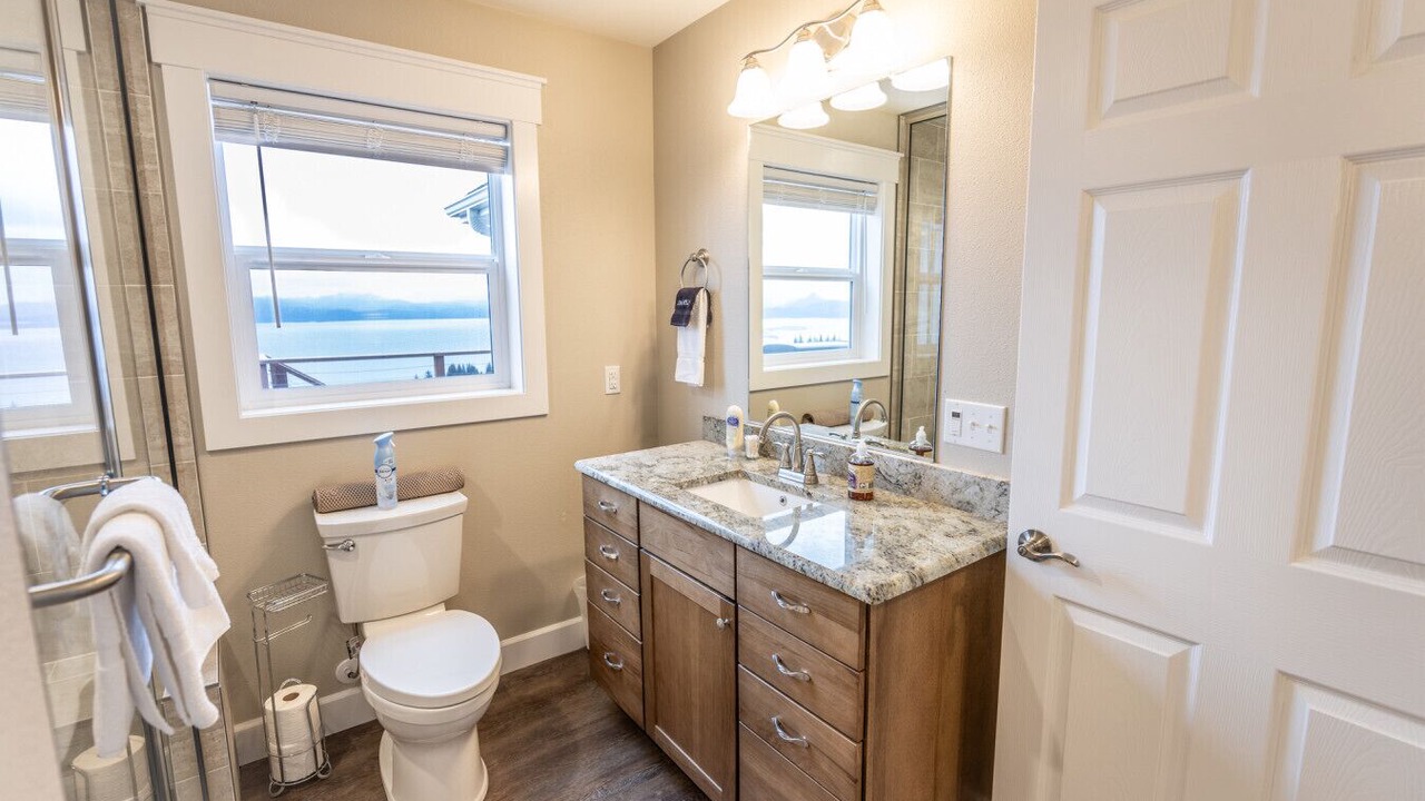 Photo of Bathroom in Homer