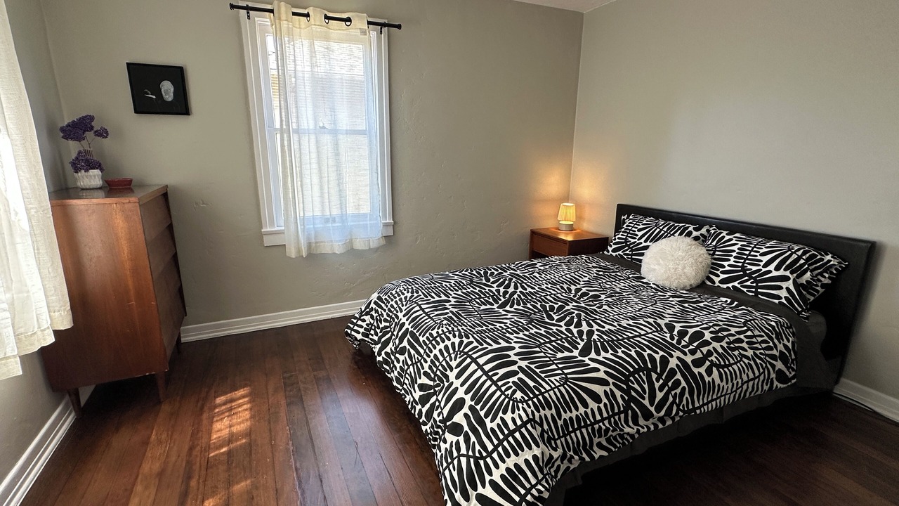 Photo of Bedroom in East Hollywood