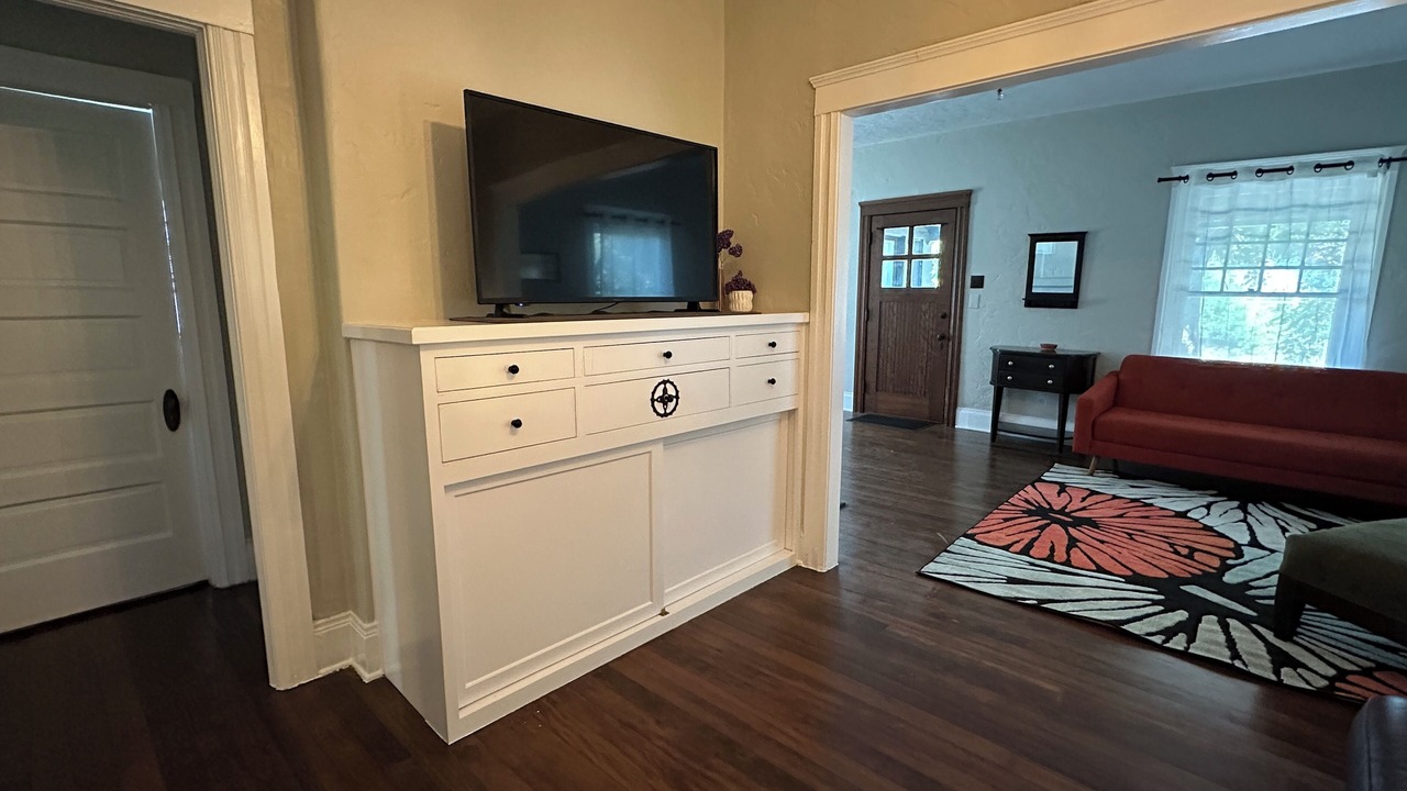Photo of Livingroom in East Hollywood
