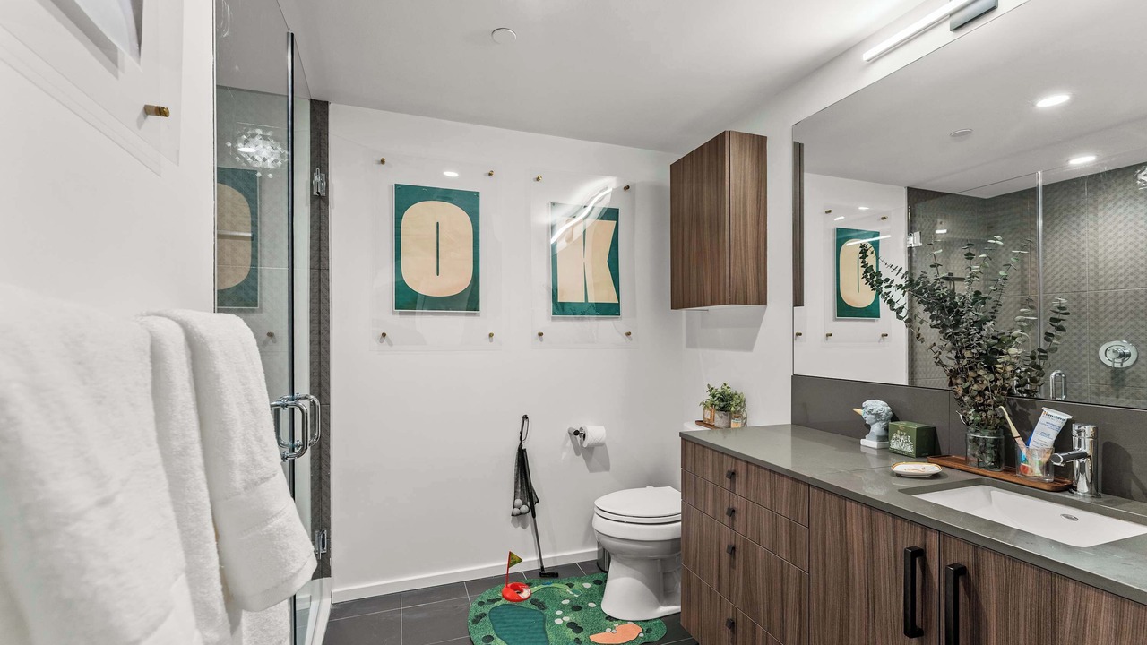 Photo of Bathroom in Shawmut