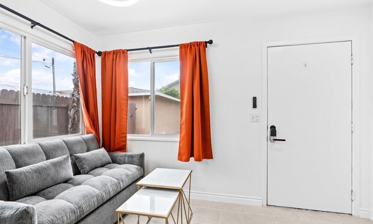 Photo of Livingroom in Tustin