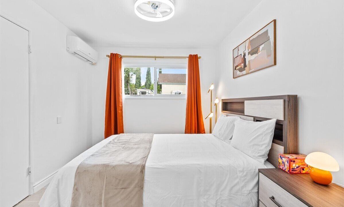 Photo of Bedroom in Tustin