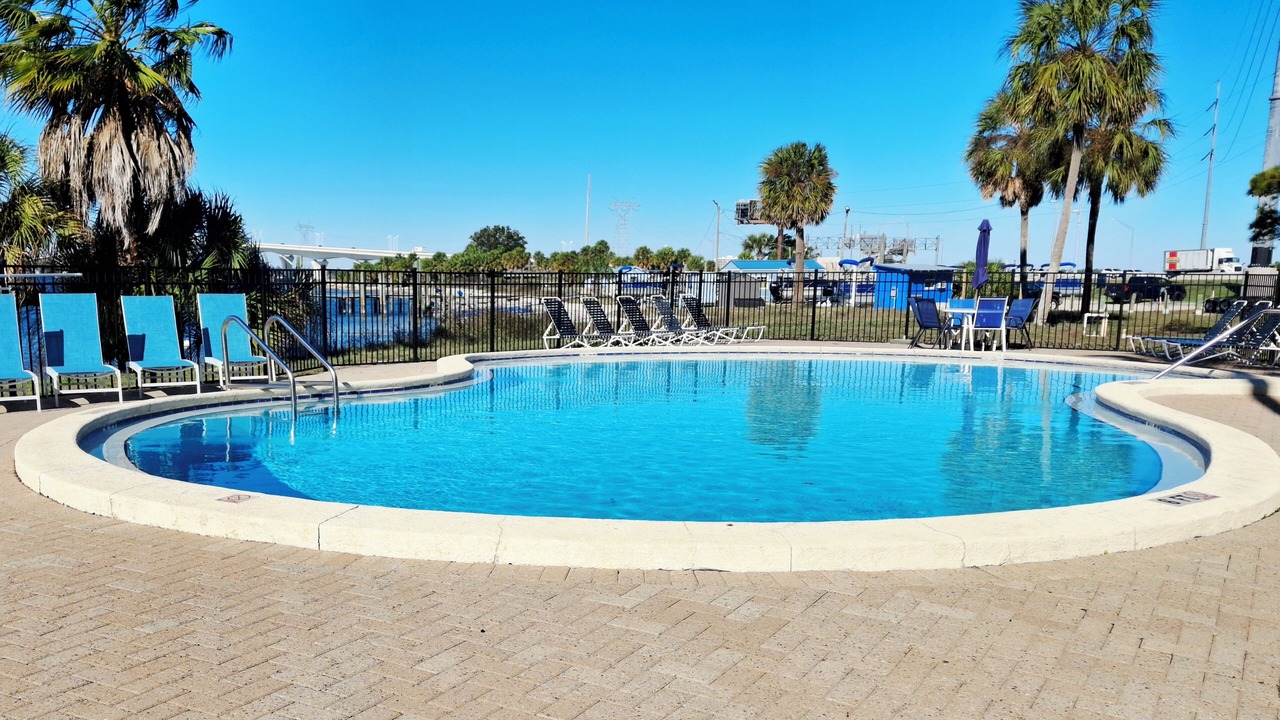 Photo of Outdoor in Thomas Drive