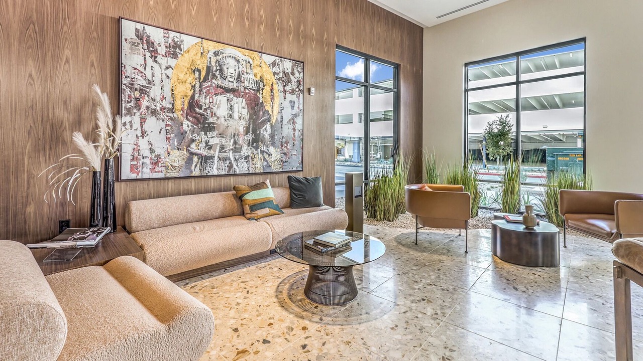 Photo of Livingroom in Spring Valley