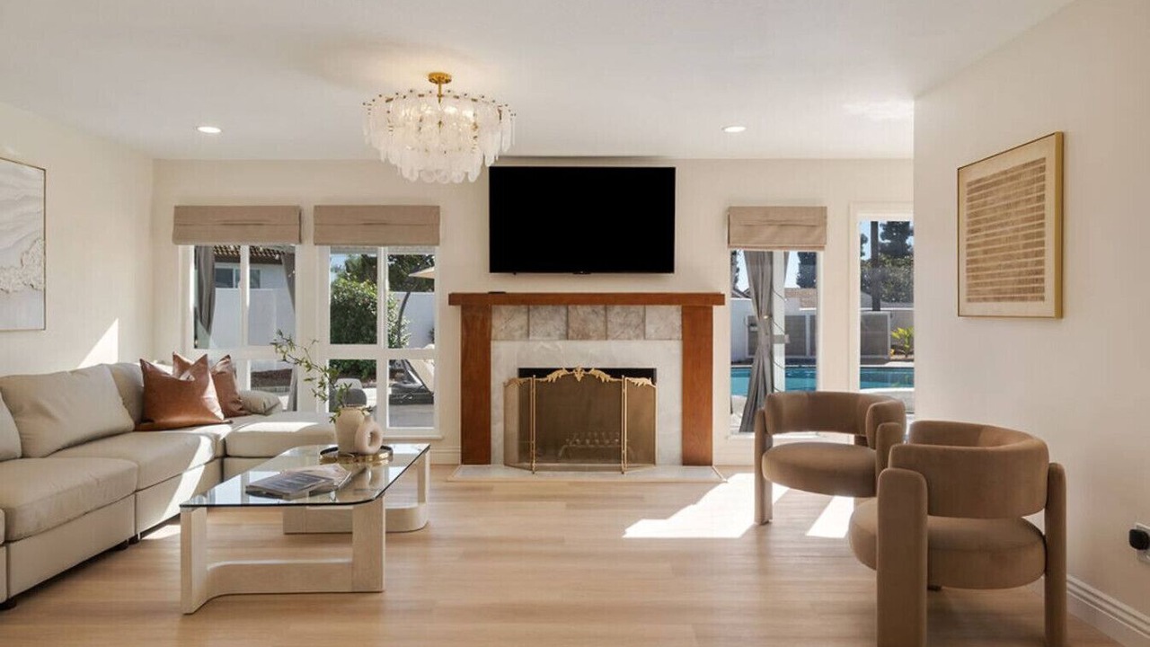 Photo of Livingroom in Placentia