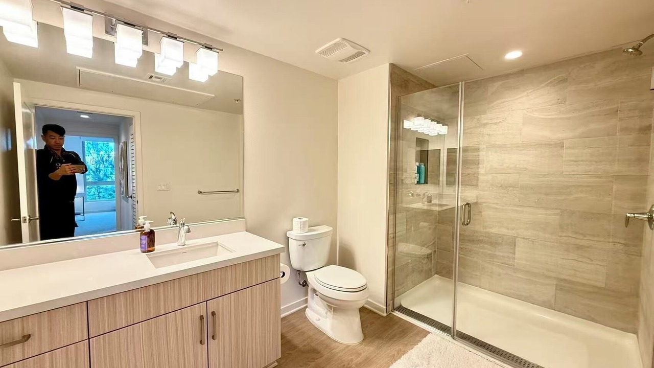 Photo of Bathroom in Lake Forest