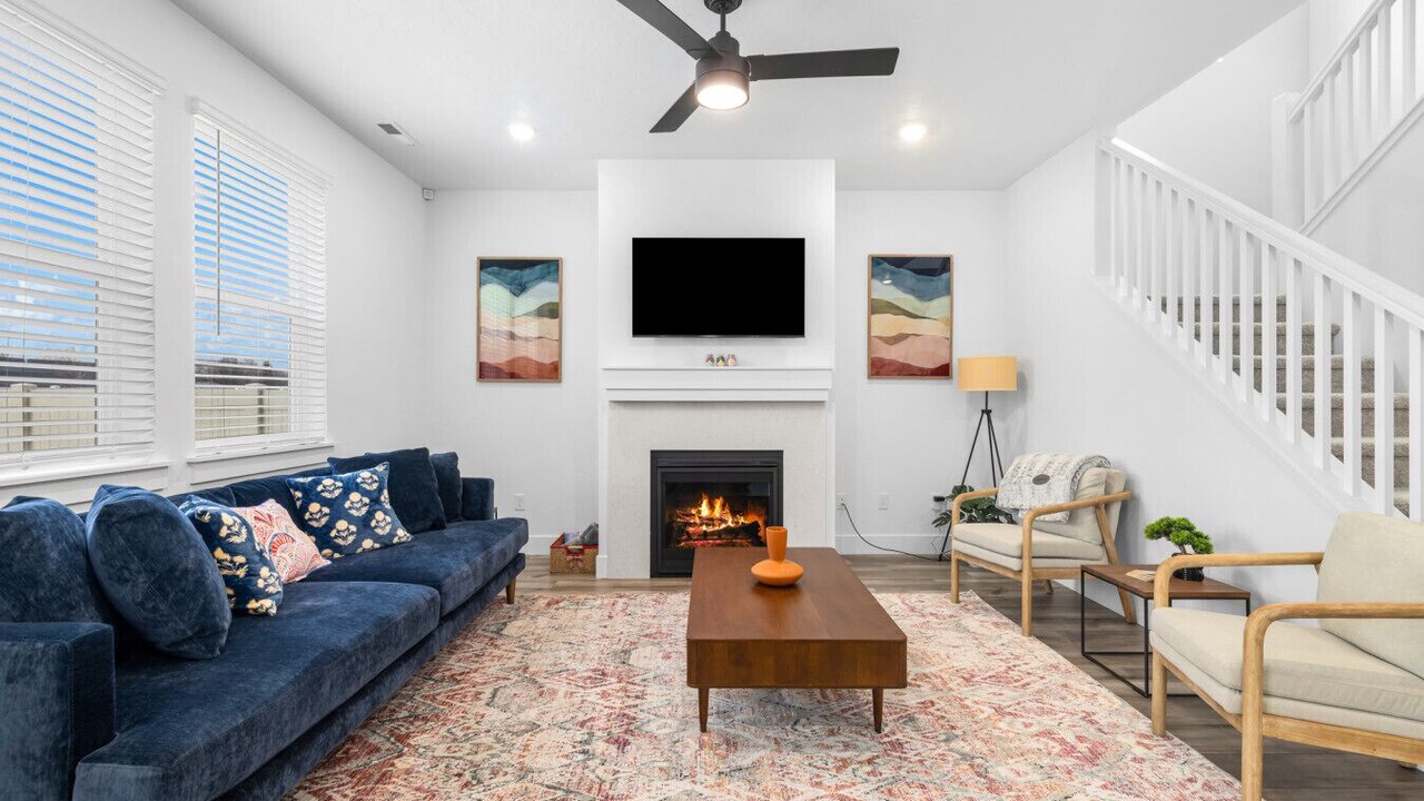 Photo of Livingroom in West Valley