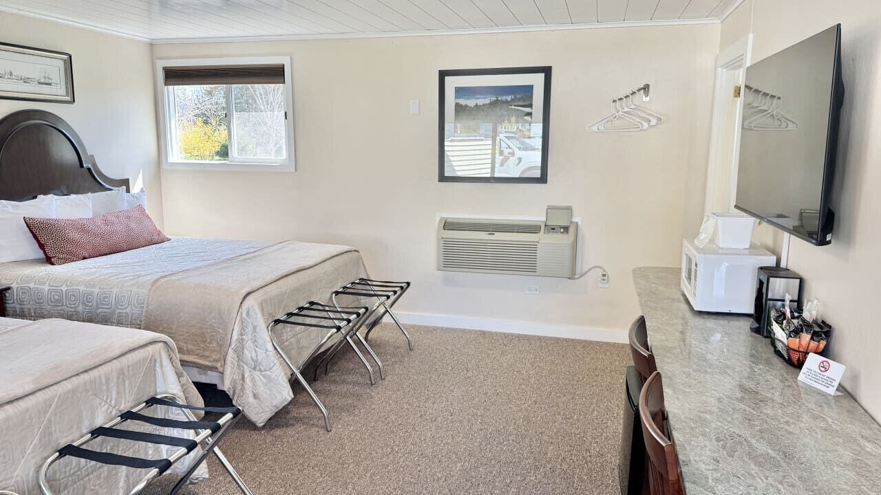Photo of Bedroom in Hulls Cove