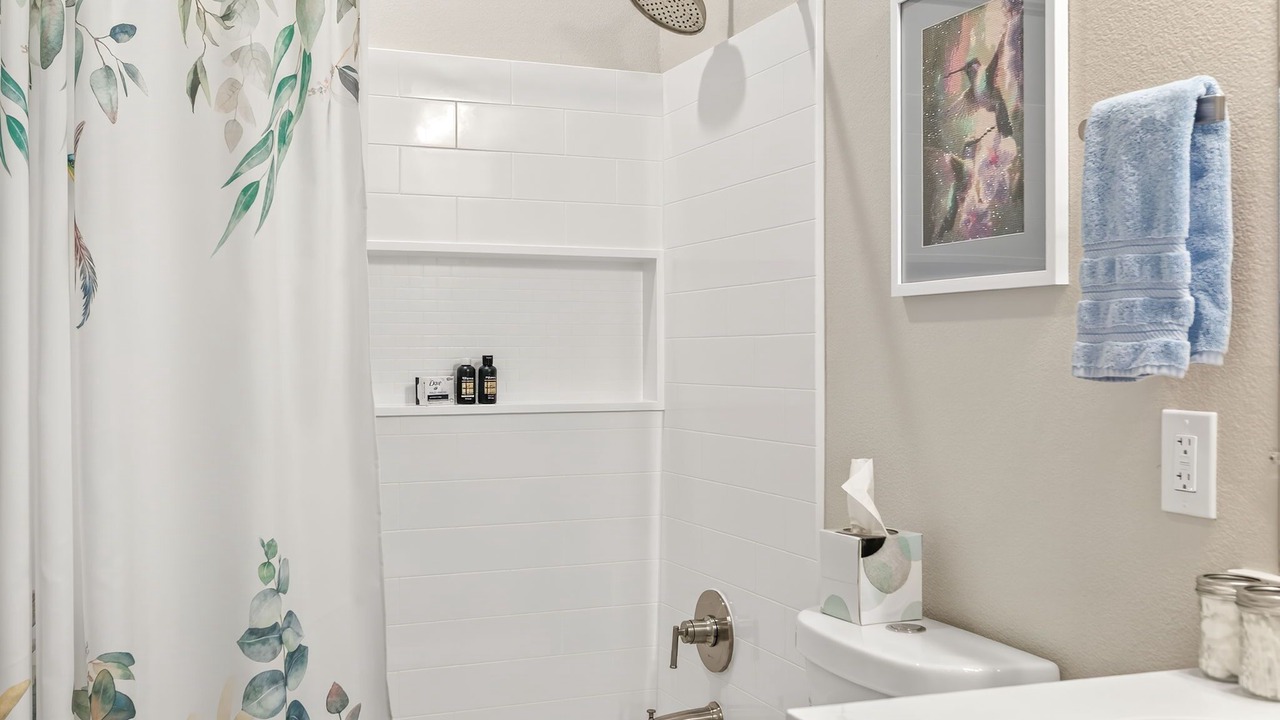 Photo of Bathroom in Centennial Hills