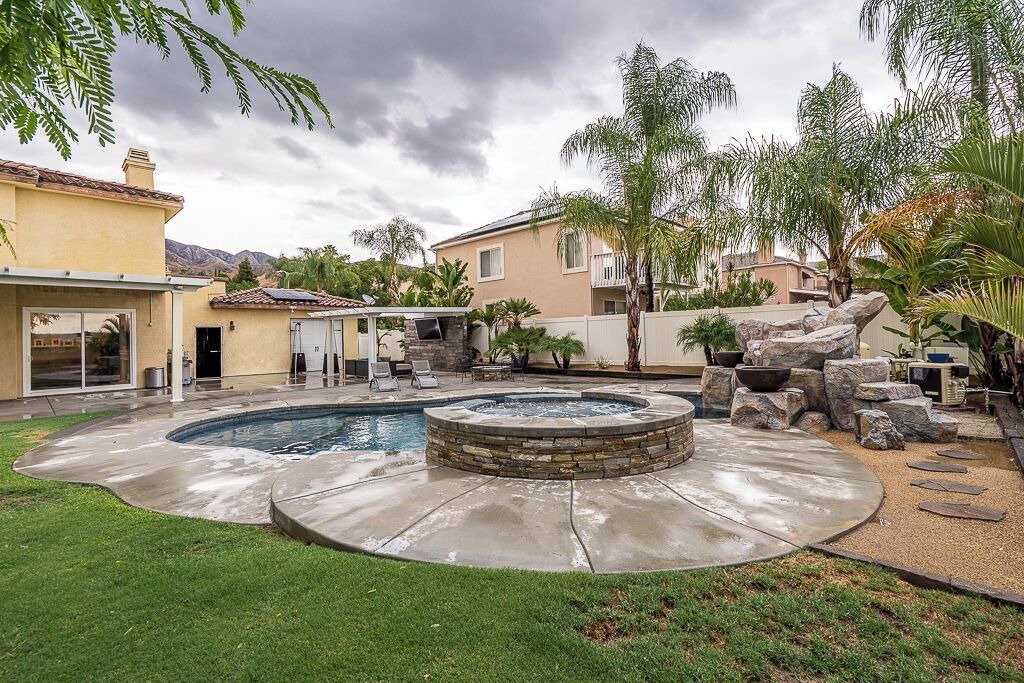 Photo of Outdoor in Highland
