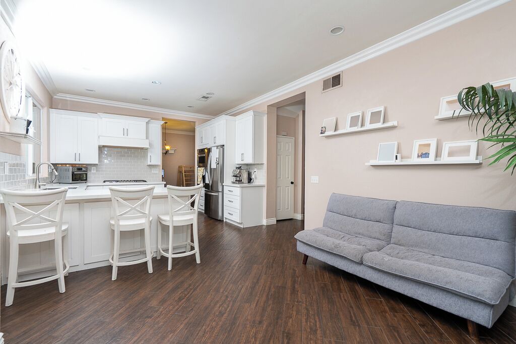 Photo of Livingroom in Highland