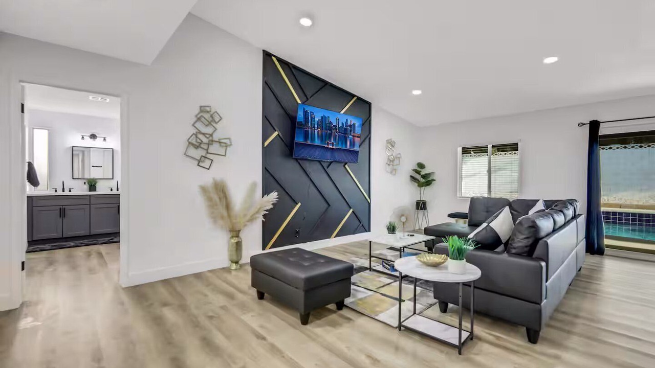 Photo of Livingroom in Chinatown