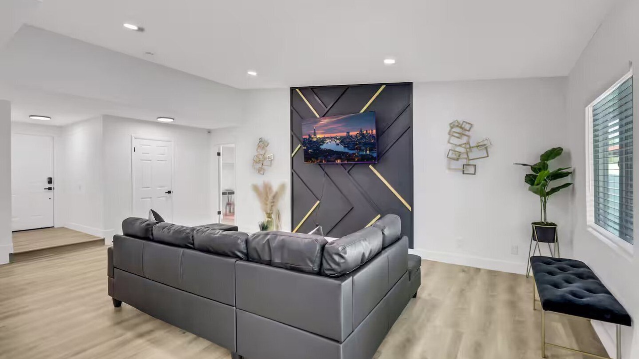 Photo of Livingroom in Chinatown