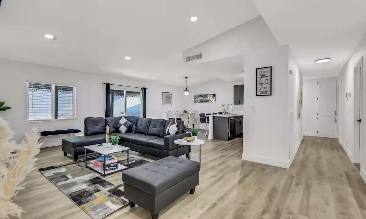 Photo of Livingroom in Chinatown