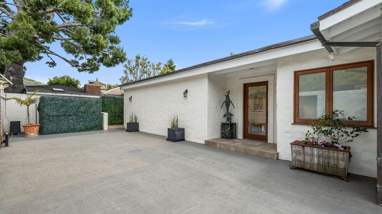 Photo of Outdoor in Eastern Malibu