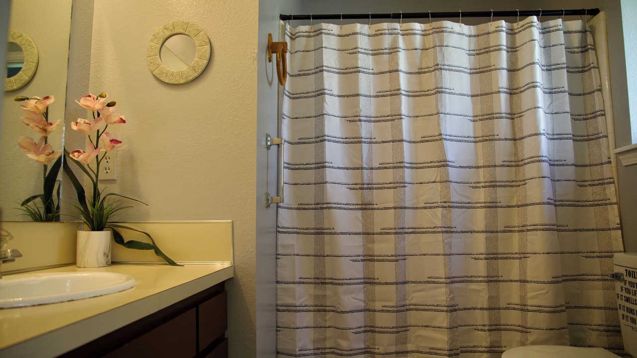 Photo of Bathroom in Southwest Ada County Alliance